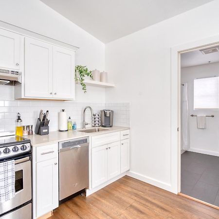 Stay Portland - Beach Vibes Getaway Near Burnside & Laurelhurst! Bagian luar foto