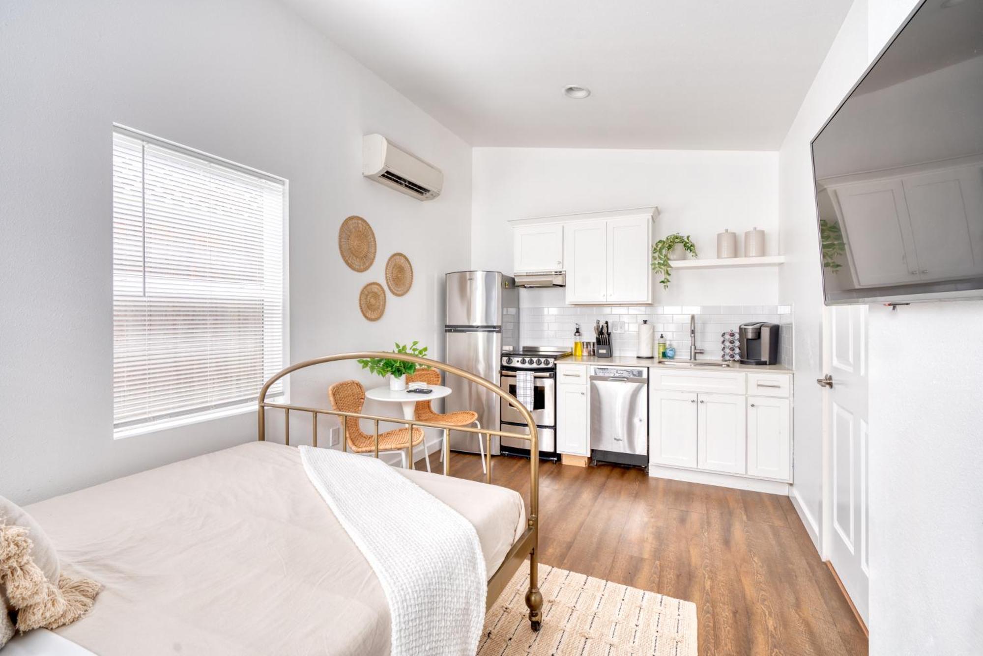 Stay Portland - Beach Vibes Getaway Near Burnside & Laurelhurst! Bagian luar foto