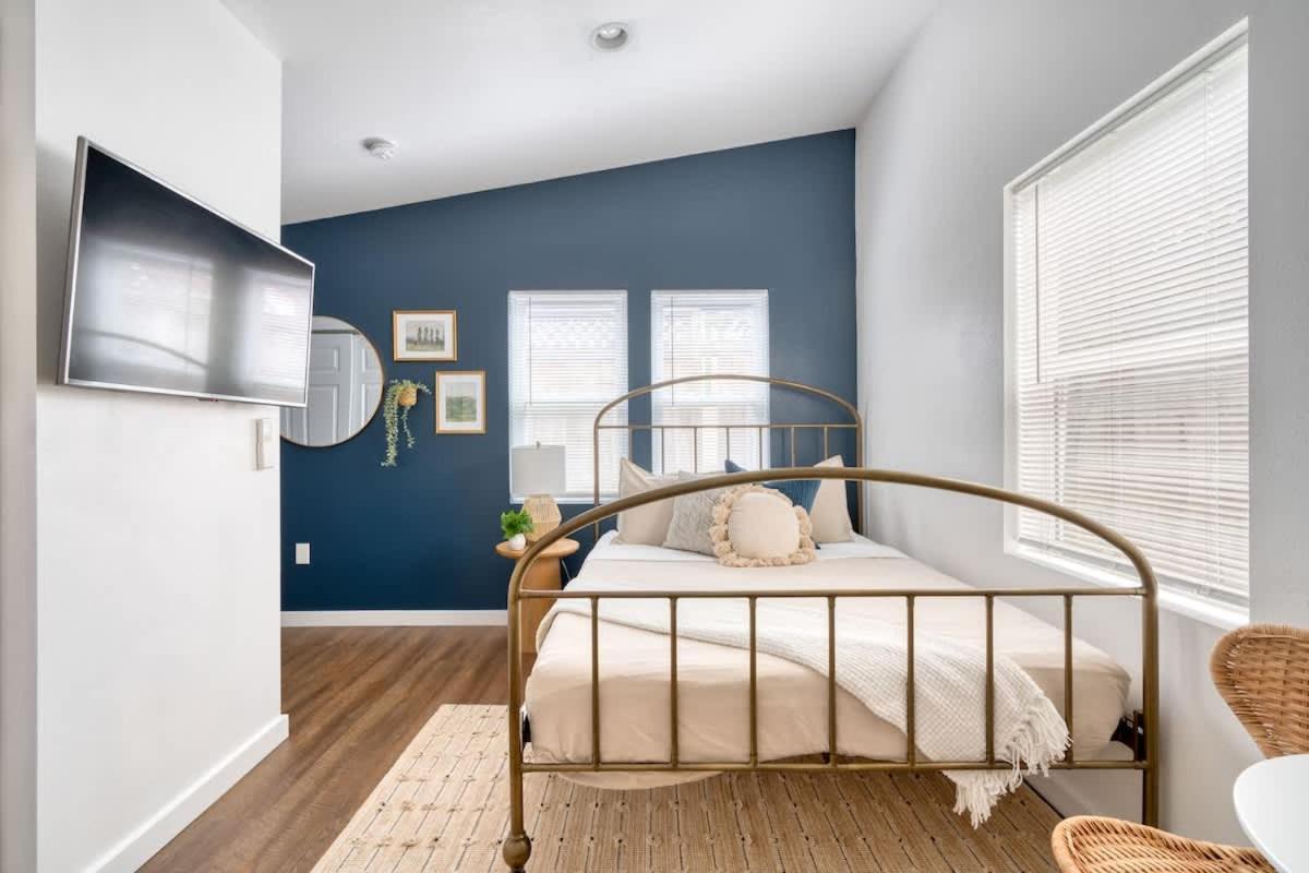 Stay Portland - Beach Vibes Getaway Near Burnside & Laurelhurst! Bagian luar foto